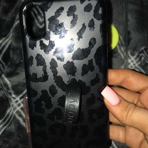 iPhone X loopy case
